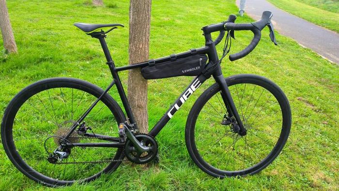 Cube Road Bike size 56(M/L)