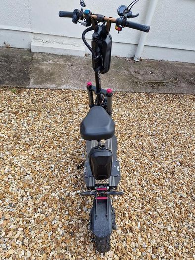 Duotts D88 Electric Scooter - Dual Motor 5600W