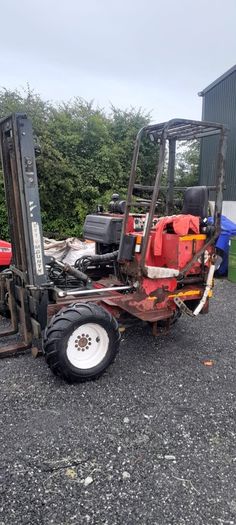 Moffett Mounty Forklift