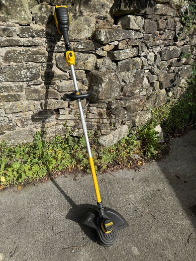 DEWALT Strimmer DCM561PBS-XJ 18V Brushless String Trimmer Bare Unit