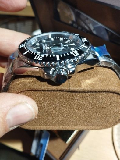 Fredric watch