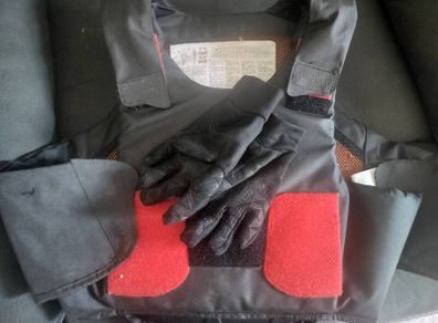 Horse riding body protector and gloves