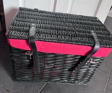 Wicker basket