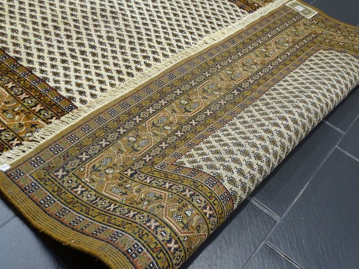 Persian Sarok Mir Rug 2.9 x 2.05m (SKM)