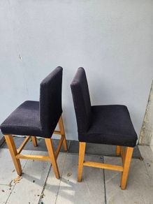 Free bar stools