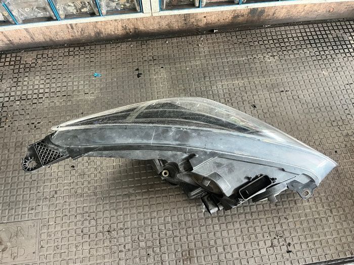 Headlight Ford Focus MK3