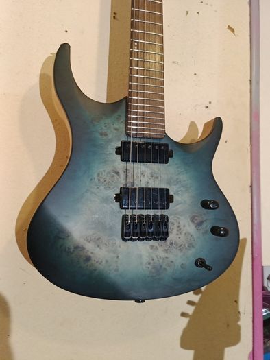 G4m 529 Pro Electric Guitar