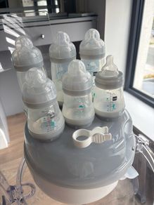 MAM microwave steam steriliser and bottles