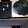 DJ hero Image 2