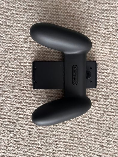 Nintendo Switch Bundle - Pristine V2 (4 Joycons + Mario Kart + 512GB)