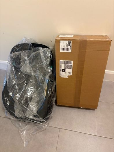 Brand New Ensafe Car Seat and I Size Base