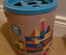 wooden bulding blocks