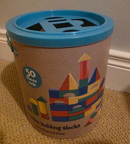 wooden bulding blocks