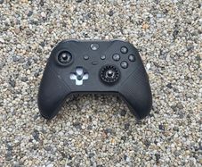 Xbox Elite Series 2 (Free Post)