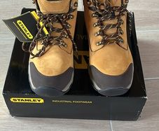 safety boots