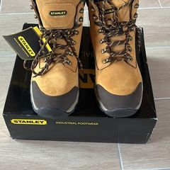 safety boots