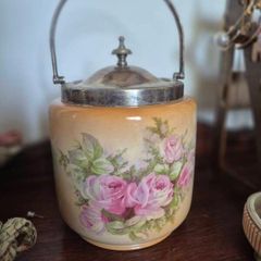 Vintage cookie jar.
