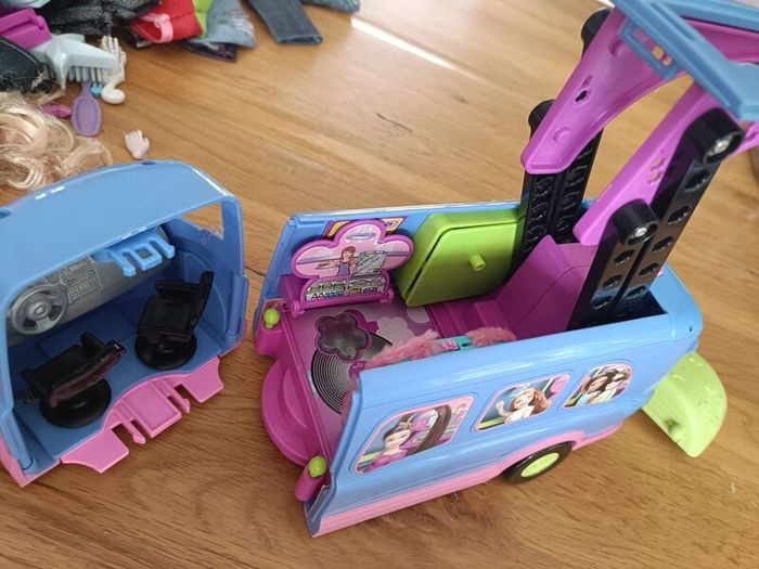 Polly pockets bundle