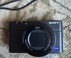 Sony RX100M3 camera