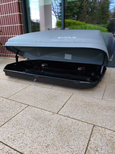 470L Halfords Exodus Roof Box (without bars) for hire.