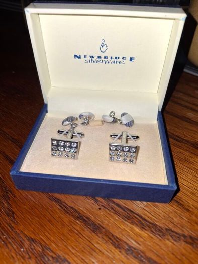 cufflinks