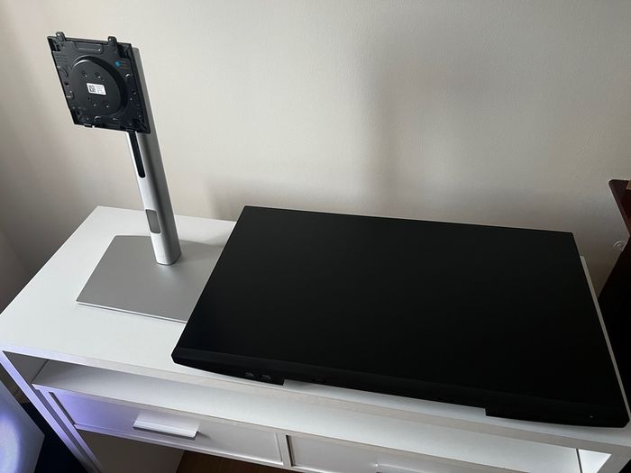 Dell 27" 1080p monitor