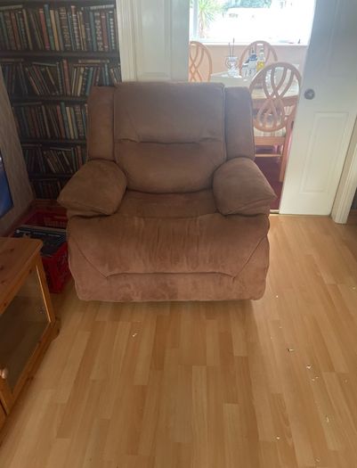 Brown Recliner Sofa and Matching Recliner Chair