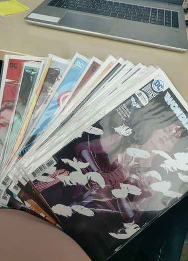 Wonder Woman Frison variants