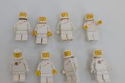 100% lego Spacemen white x 8