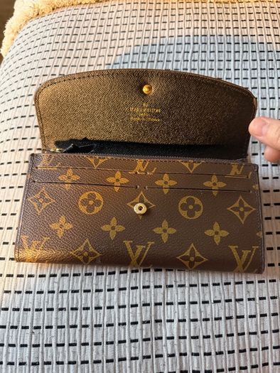 Louise Vuitton Wallet