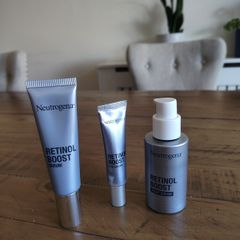 Neutrogena retinol boost