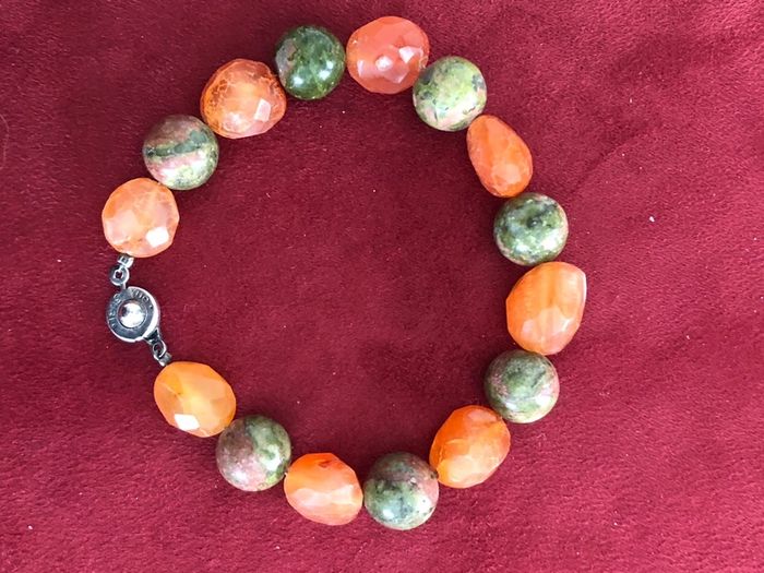 Teng yue bracelet