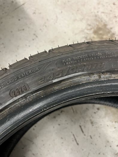 245/35/18 Goodyear run flat