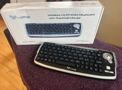 Wireless Multimedia Keyboard