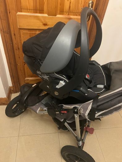 Out and About Nipper Travel system