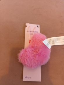 Fluffy pink keyring