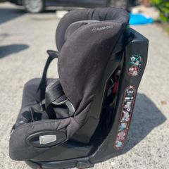 Maxi Cosi Axiss 90 degree swivel