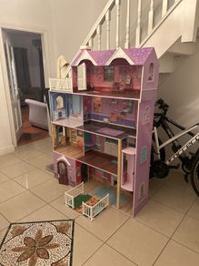 doll house