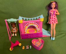 Barbie Skipper babysitting set