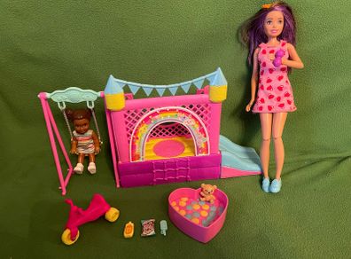 Barbie Skipper babysitting set