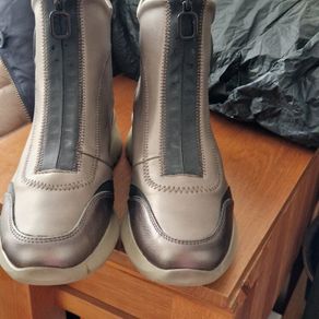 Hispanitas Polinesia Bronze leather ankle boots brand new Size 39