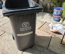 wheelie bin