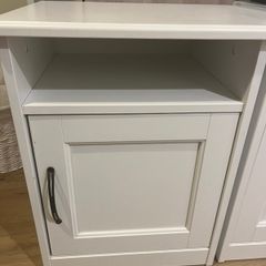 Bedside lockers x 2