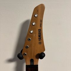 Yamaha Erg 121 guitar neck
