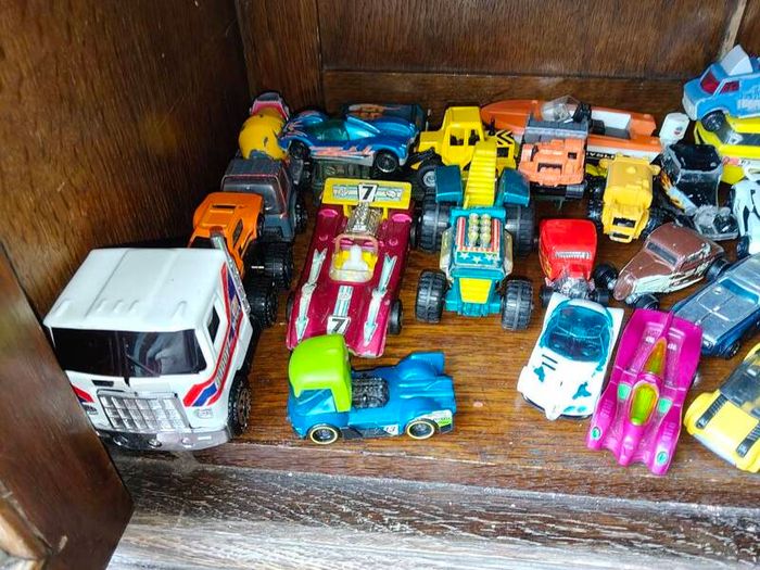 Die cast metal collection