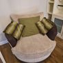 Love swivel chair Image 3