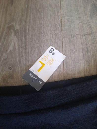 New black mini skirt