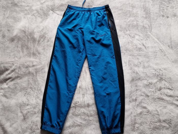 Nike tracksuit bottoms 12-13y
