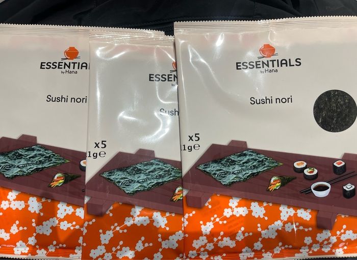 Sushi nori seaweed and wasabi Set
