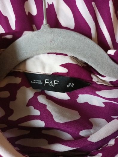 F&F  Long Blouse  - Long Sleeved.   S. 14.